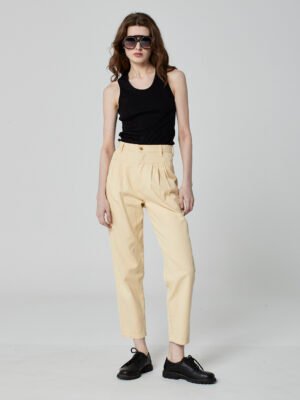 Calça Pregas Vanila