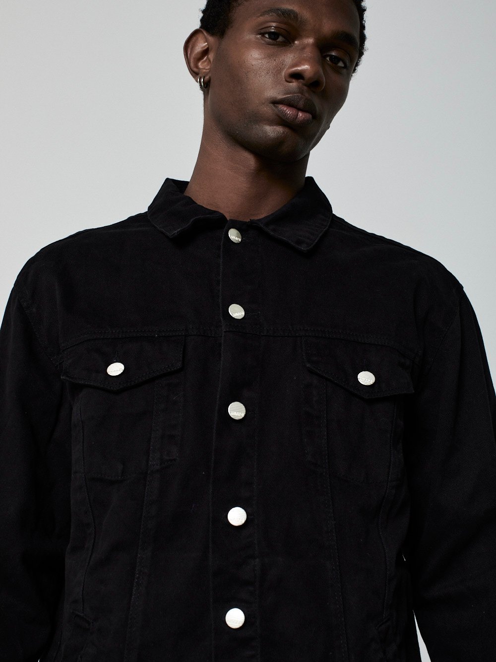 Jaqueta Trucker Sarja Preta - Imagem 4