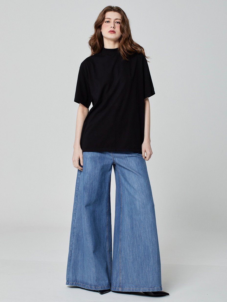 Camiseta Oversized Gola Alta Preta - Imagem 3