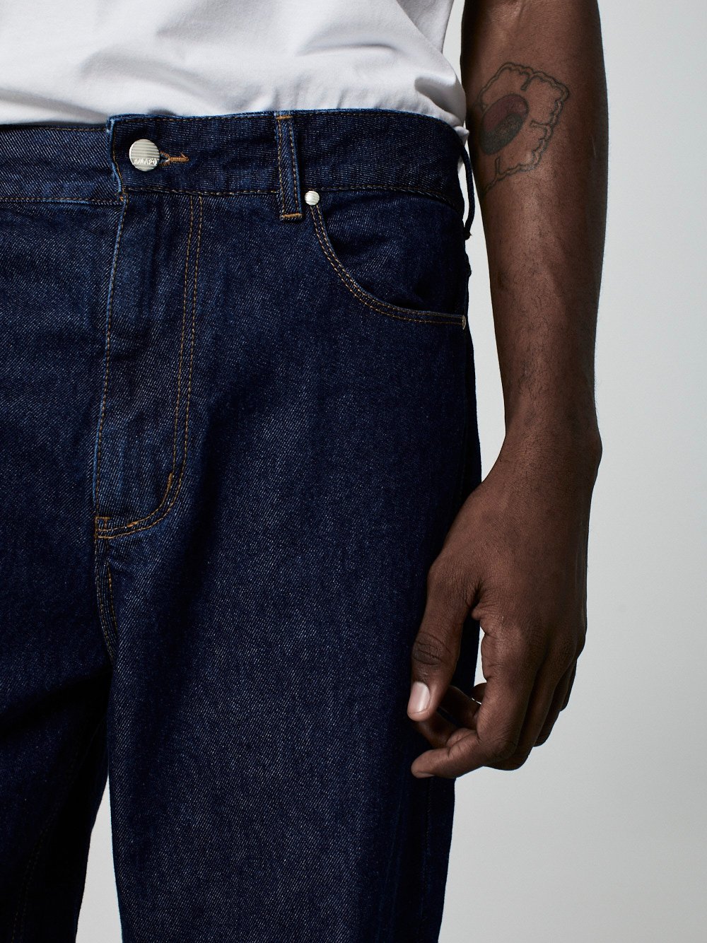 Calça Reta Jeans Azul Escuro - Imagem 4